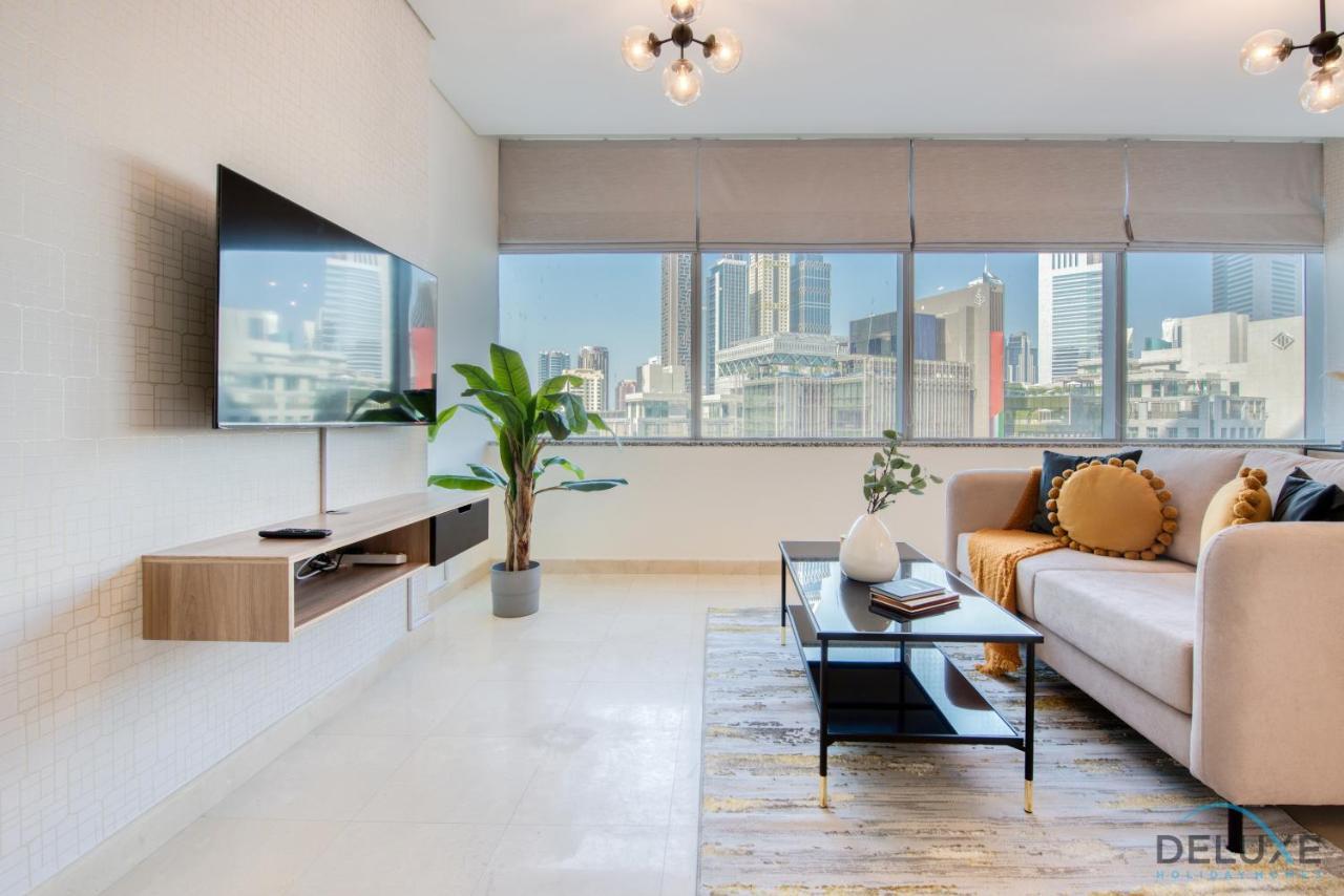 Unbeatable Rate Stylish 1Br With Balcony Near Metro By Deluxe Holiday Homes Dubai Luaran gambar