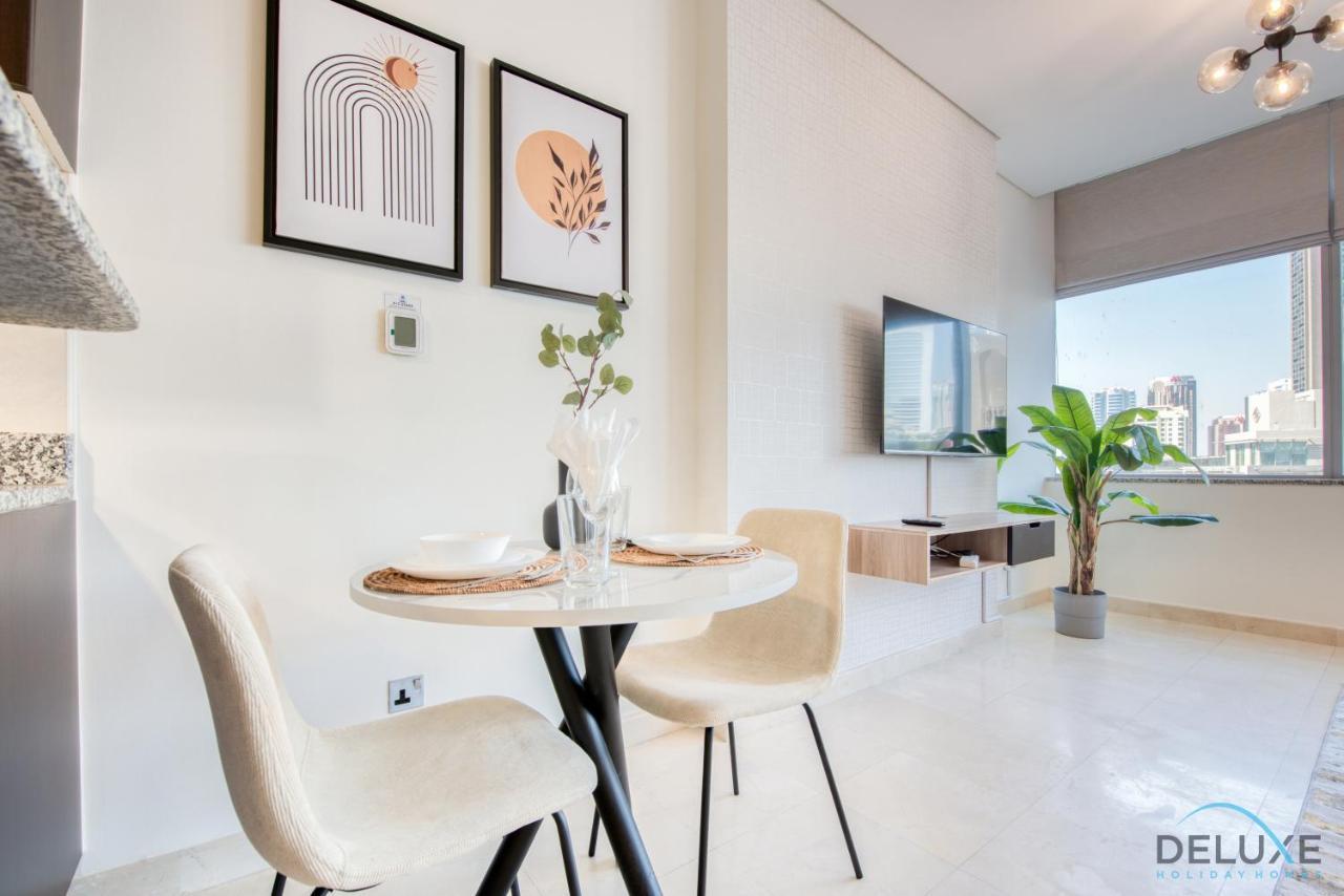 Unbeatable Rate Stylish 1Br With Balcony Near Metro By Deluxe Holiday Homes Dubai Luaran gambar
