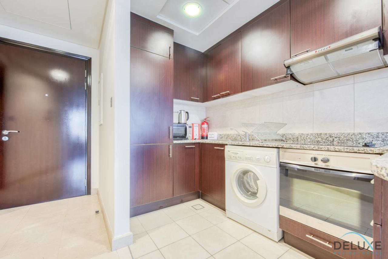 Unbeatable Rate Stylish 1Br With Balcony Near Metro By Deluxe Holiday Homes Dubai Luaran gambar