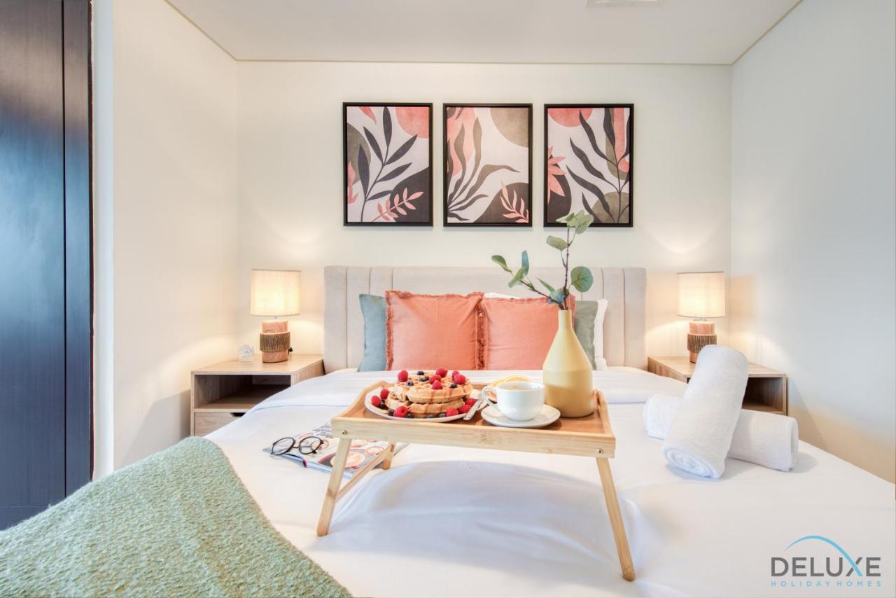 Unbeatable Rate Stylish 1Br With Balcony Near Metro By Deluxe Holiday Homes Dubai Luaran gambar